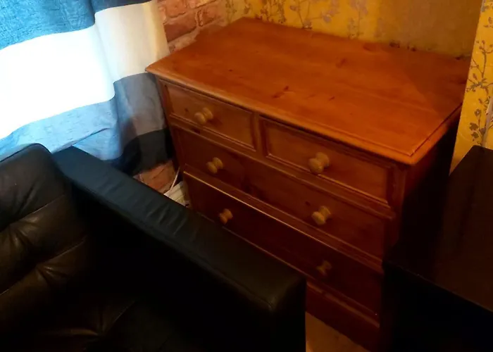 Phoenix Nights Guest House