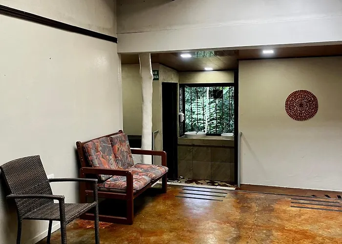 Avita Lodge