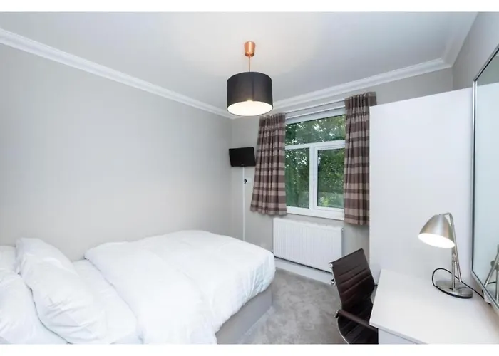 Heathrow Slough Hotel & Suites