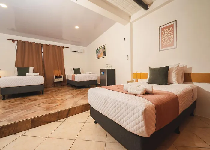 Hotel Crossman