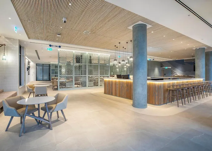 Holiday Inn & Suites Sunshine Coast, An Ihg Hotel