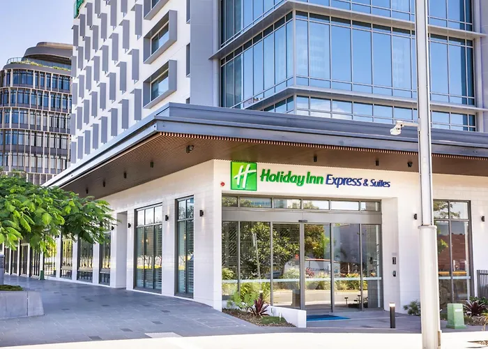 Holiday Inn & Suites Sunshine Coast, An Ihg Hotel