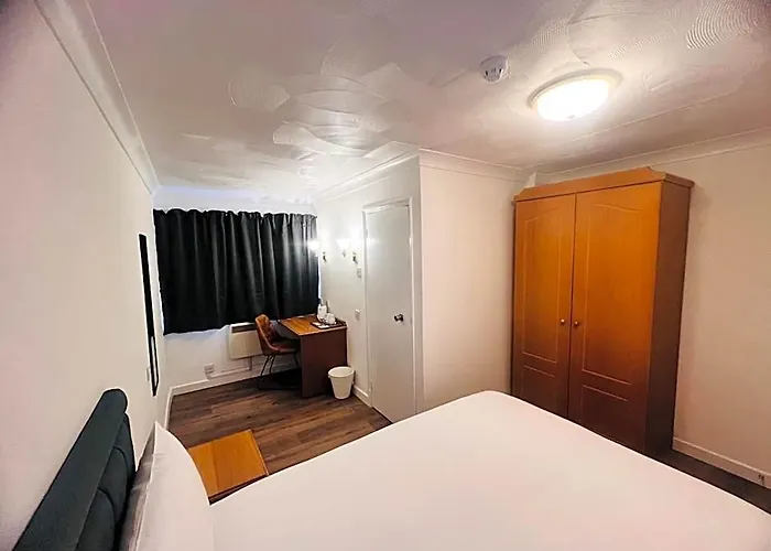 Rivenhall Garden Hotel