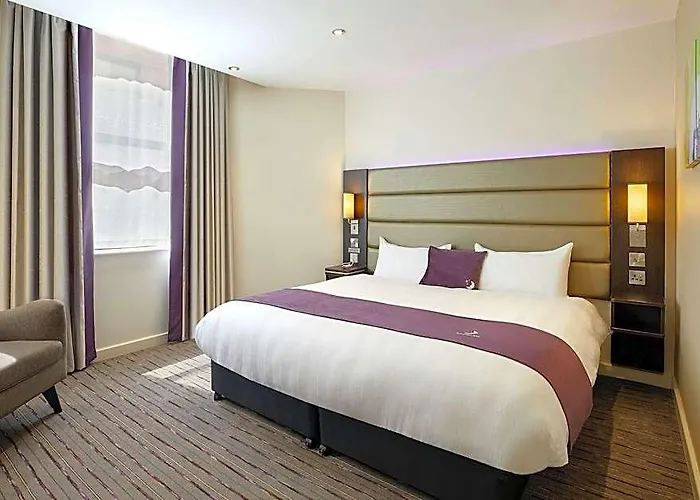 Premier Inn Aberdeen City Centre