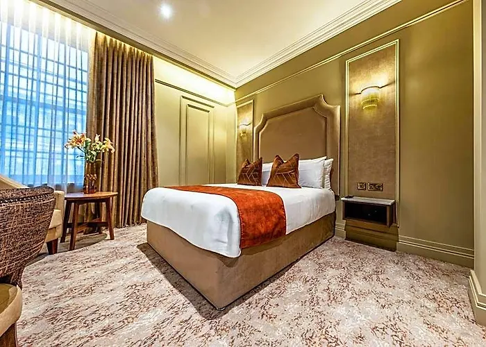 Walled City Hotel