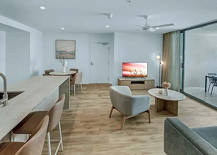 Lowanna Beach Resort Kawana