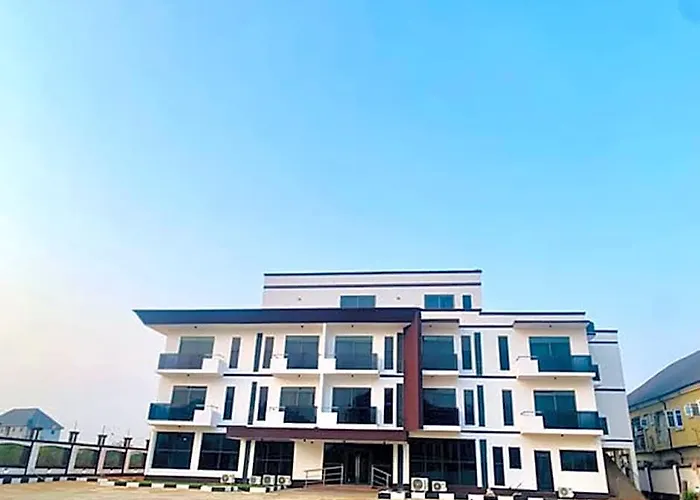 Slavan Suites & Apartments