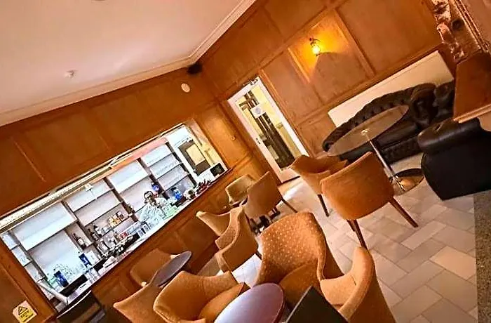 The Queens Road Hotel