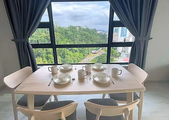 Jesselton Quay Restmore Seaview Corner