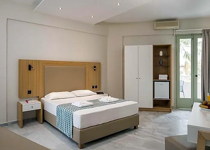 Kalamaki Property Summer Beach Hotel