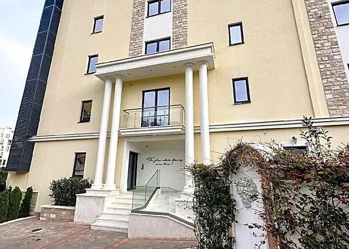 Omicron Travel Suites