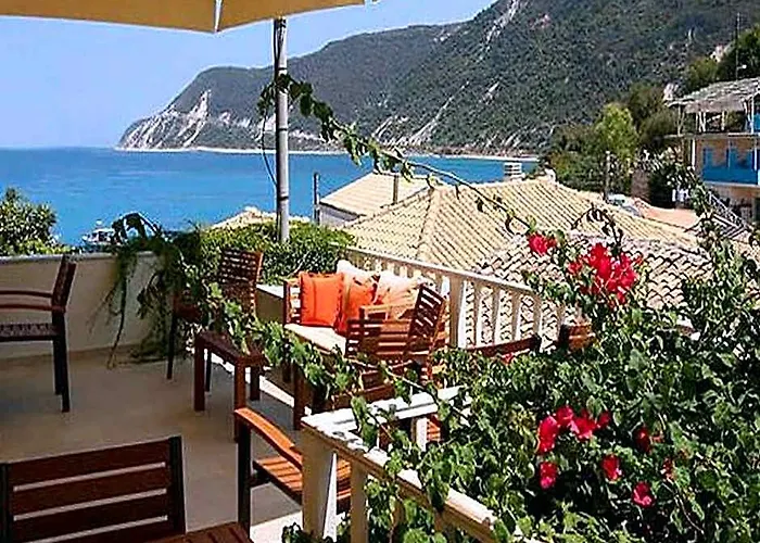 Ionis Hotel