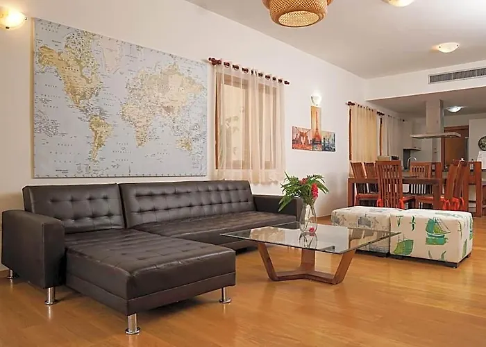 Sybaris Suites & Residences