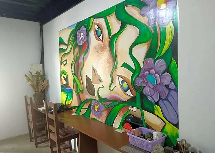 Lexias Hostel And Co-Working Space El Nido