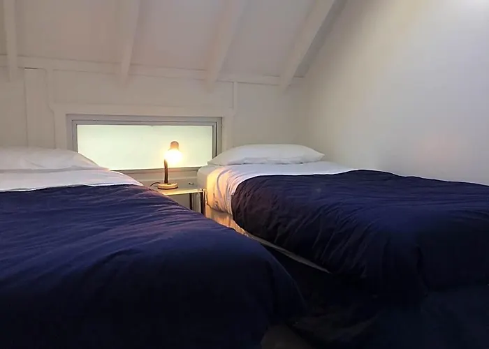 Hekerua Lodge Backpackers