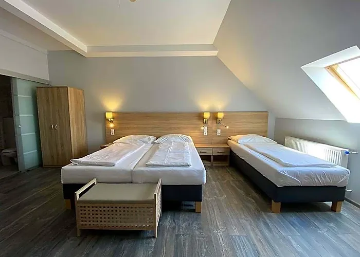 Kis Szieszta Guesthouse B&B