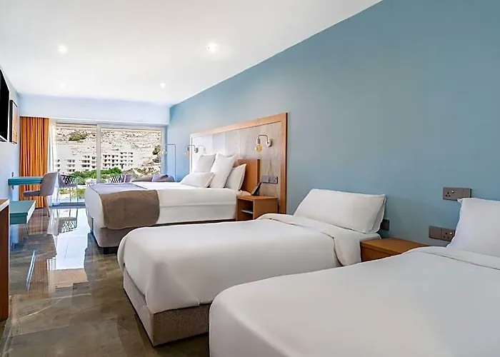 Reef Hotel & Spa