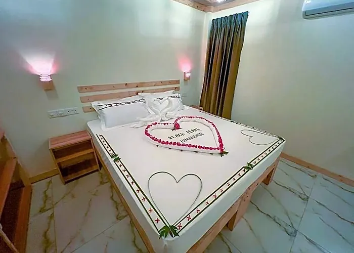 Black Pearl Himandhoo