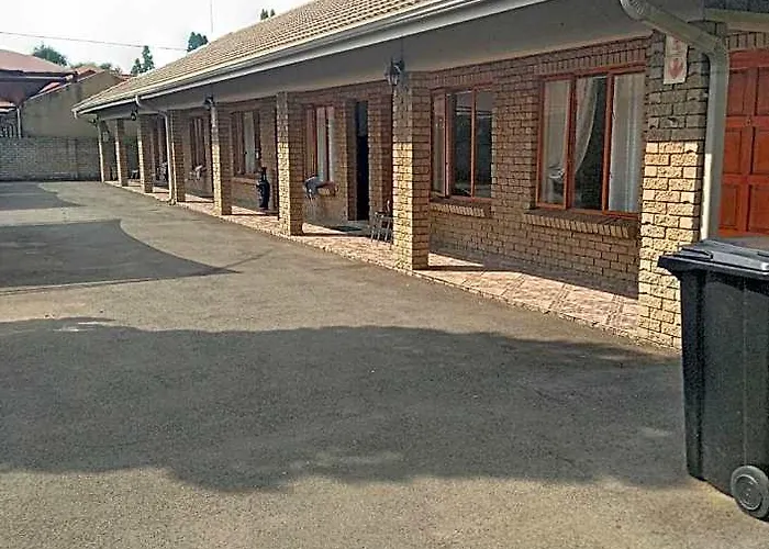 Lens Guest House