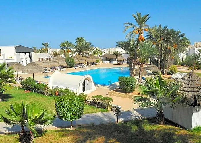 Cedriana Hotel