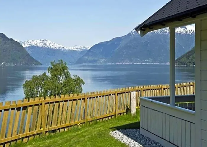 5-Person Holiday Home In Kinsarvik