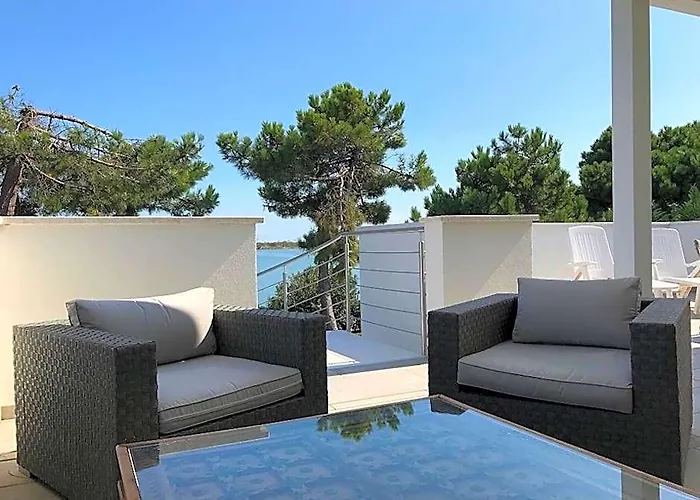 Super Villa With Private Pool In Isola Albarella