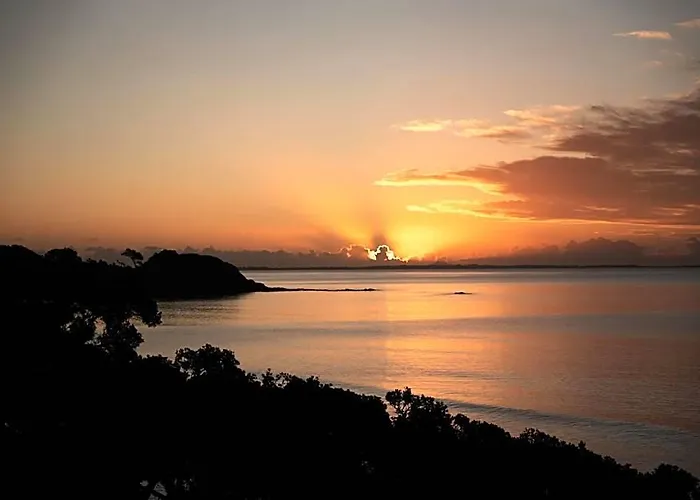 Sunlit Bay Villas
