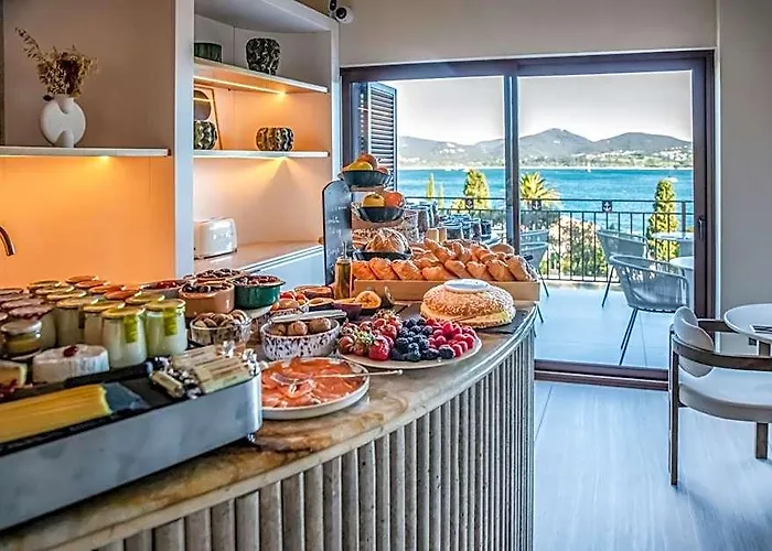 Tinah Saint-Tropez