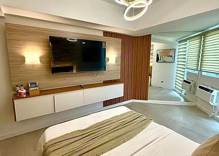 Amirah'S Place Azure North
