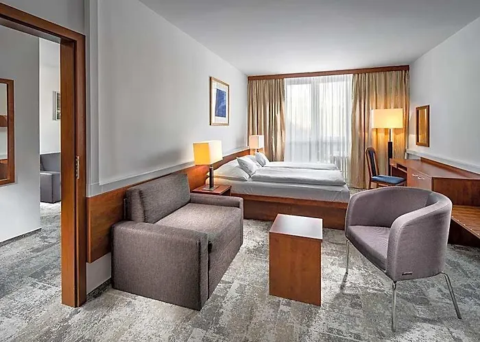 Pinia Hotel & Resort