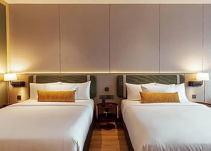 Break & Stay Suites