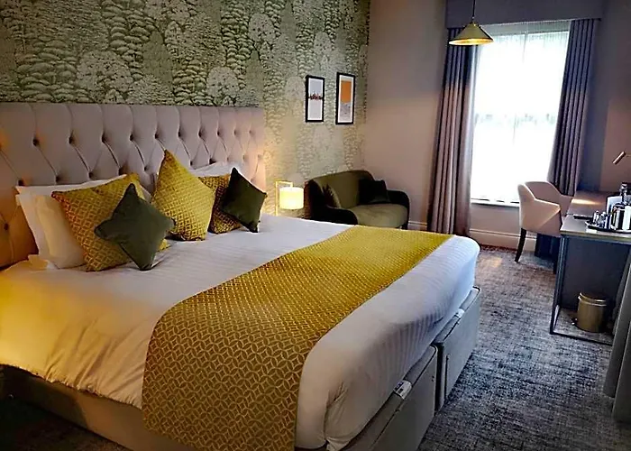Hatherley Manor Hotel & Spa
