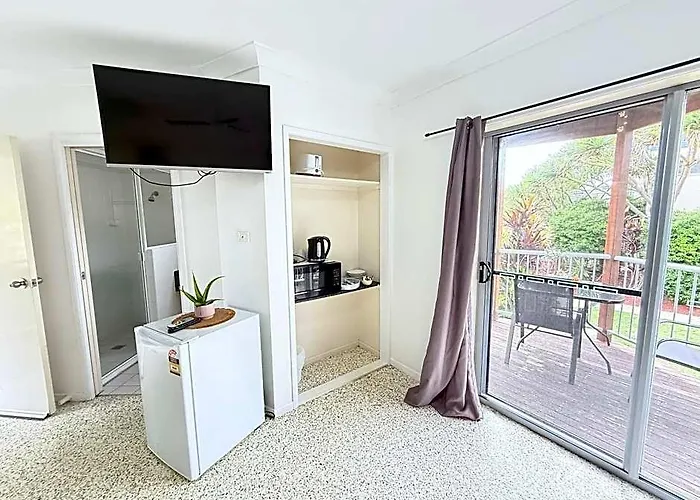 Emu Park Beach Motel