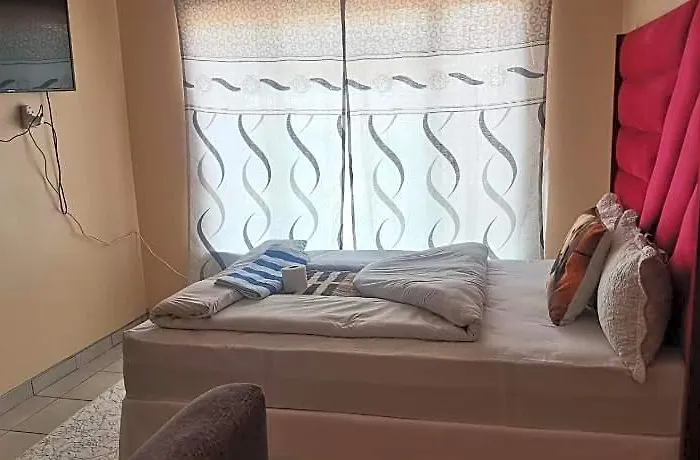 Savannah Guesthouse Mafikeng