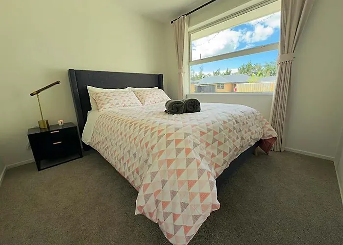 Jks Charming Guesthouse