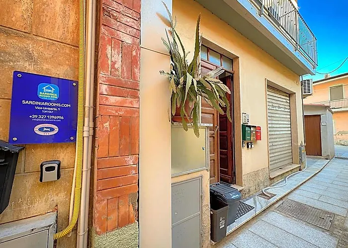 Sardinia Rooms Old Town