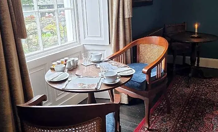 Ivy House