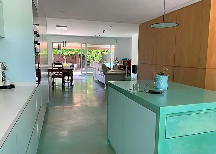 Lemon Tree Guest House