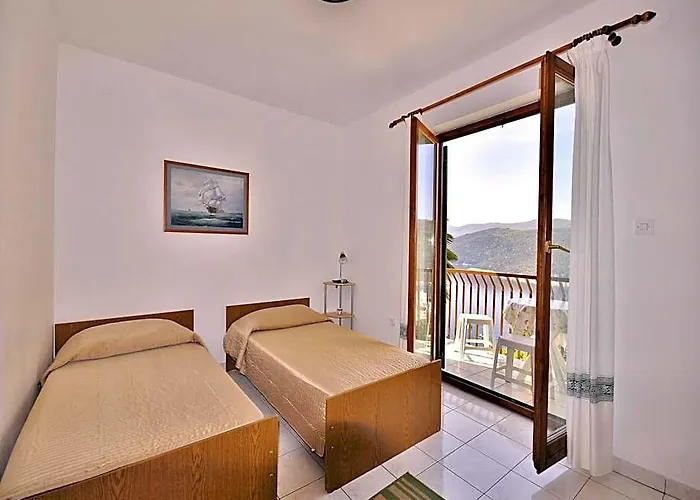 Apartment 653