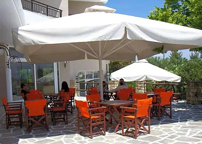 Pashos Hotel