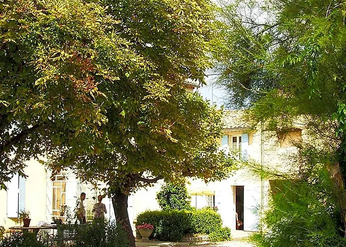 Sunny Provence Home With Terrace