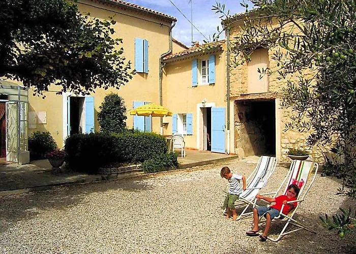 Sunny Provence Home With Terrace