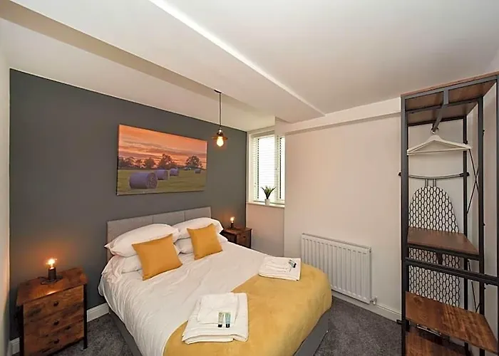 Chester Suite - Chester Road Apartments By