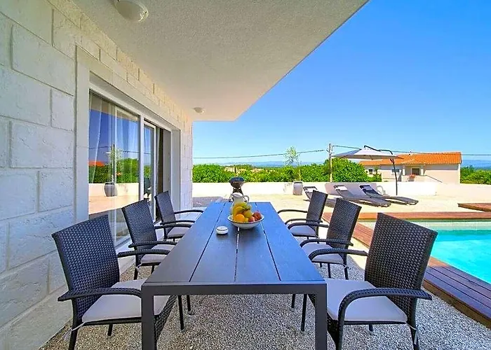 Imperia 1 Comfortable Holiday Residence