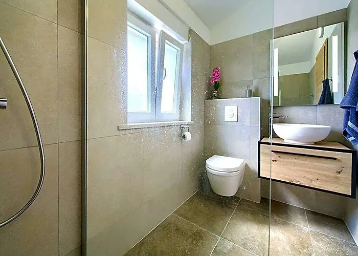 Lu Comfortable Holiday Residence