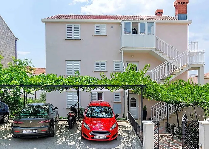 Comfortable Apartment With Amazing Seaview And Private Balcony,Free Parking,Wifi