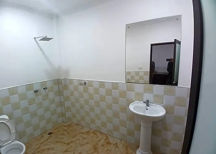 White Diamond Apartment