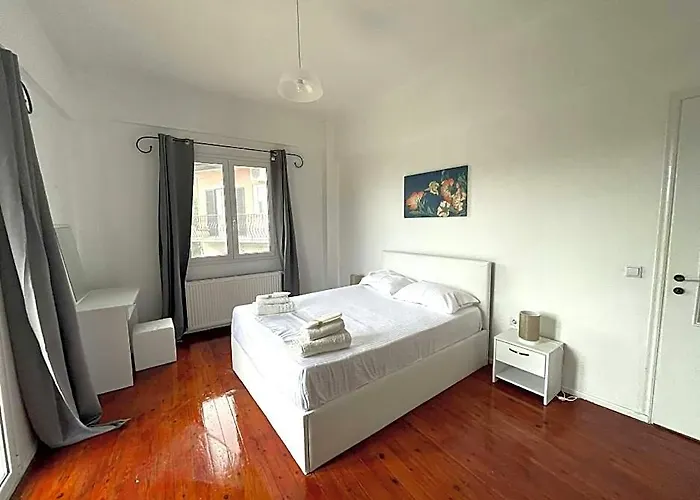 Live The Summer Dream At Gaios Cozy Retreat