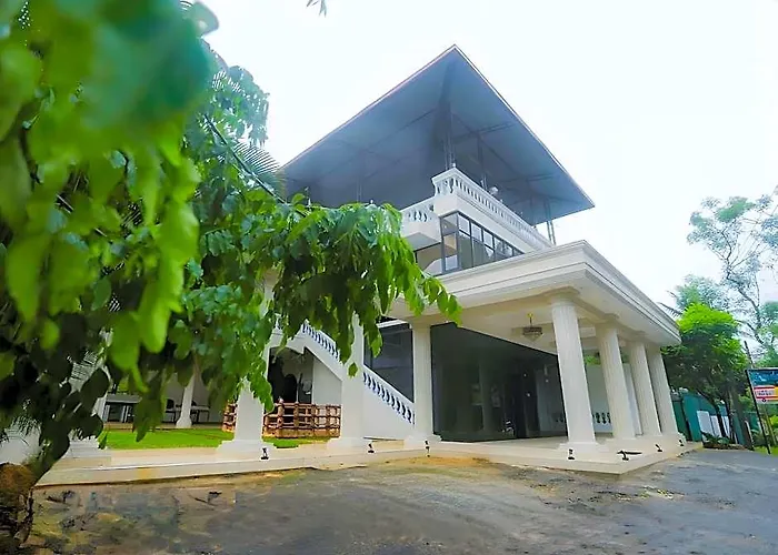 Dee Ella Hotel