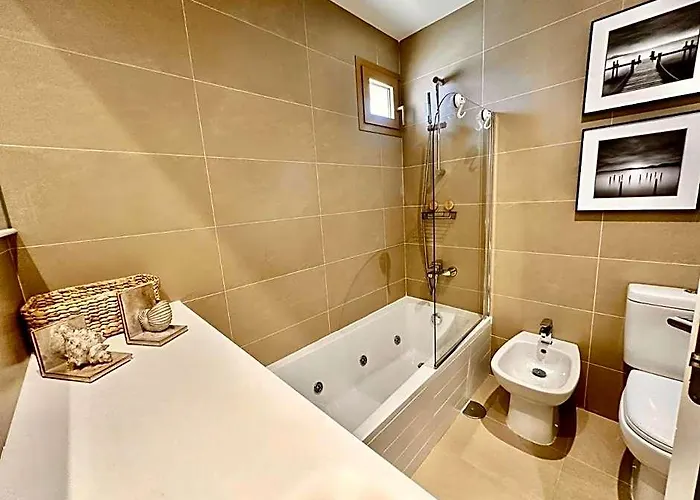 Goldenview Apartment, Intempo